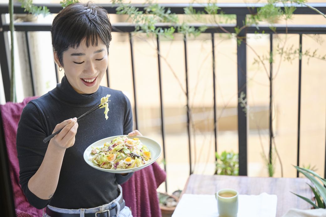 忙しい夫婦の食卓にサラダセットとスープが大活躍!? ファッションPR 金本奈巳さんのQummy体験記