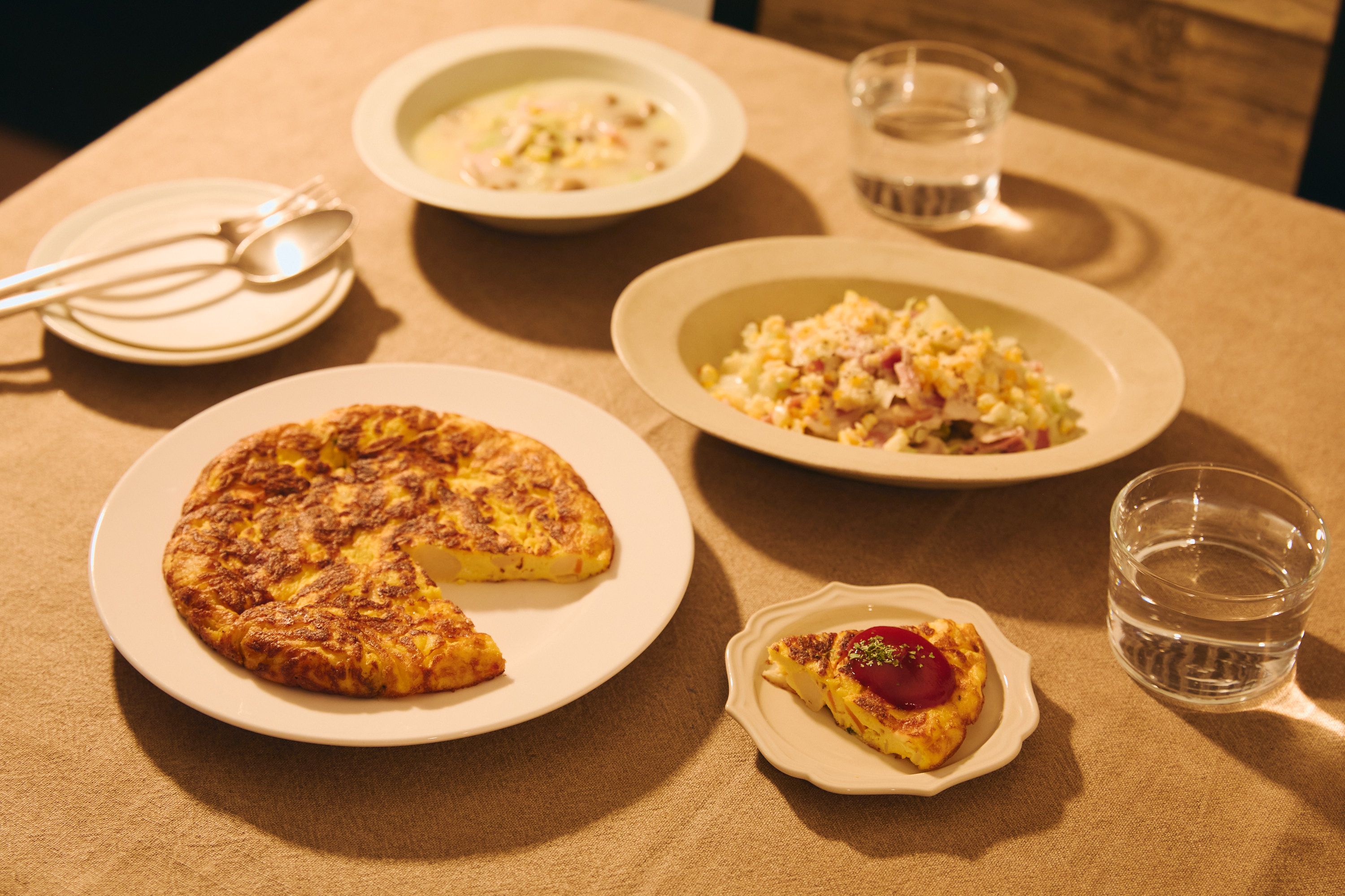 温野菜の簡単レシピ3選！夜遅ごはんにも｜“心も体も温まる”メニュー