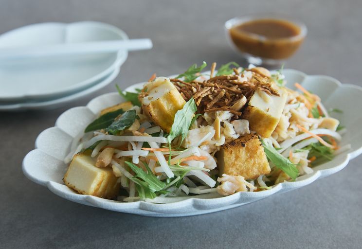 ささみと厚揚げの和⾵サラダ