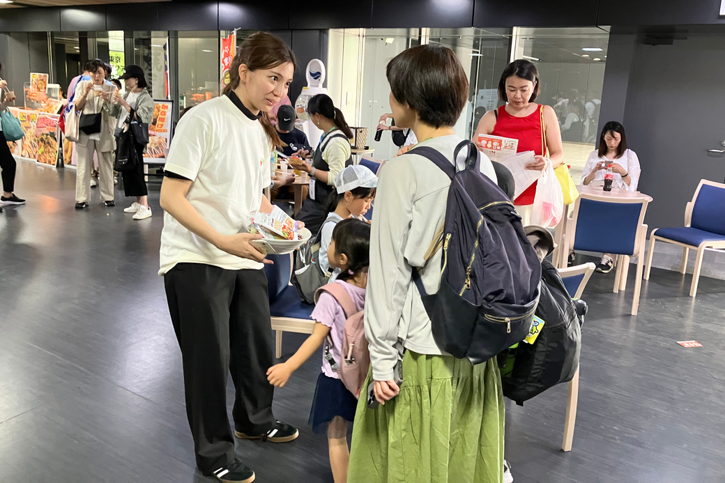 親も子も笑顔があふれた、サラダ試食会レポート