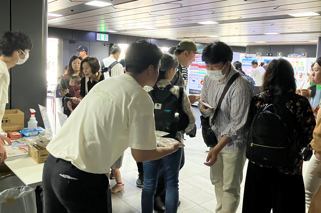 親も子も笑顔があふれた、サラダ試食会レポート