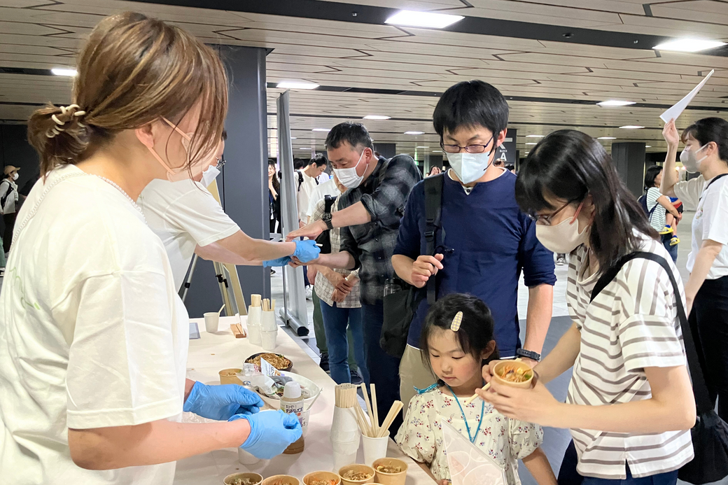 イベントレポート:親も子も笑顔があふれた、サラダ試食会