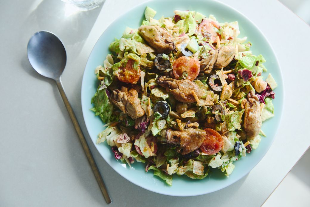 刻んで混ぜるだけ！栄養バランスを考えた簡単「チョップドサラダ」