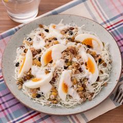 大豆ミートと雑穀とたまごの混ぜサラダ≪ベジドレッシング≫Qummy