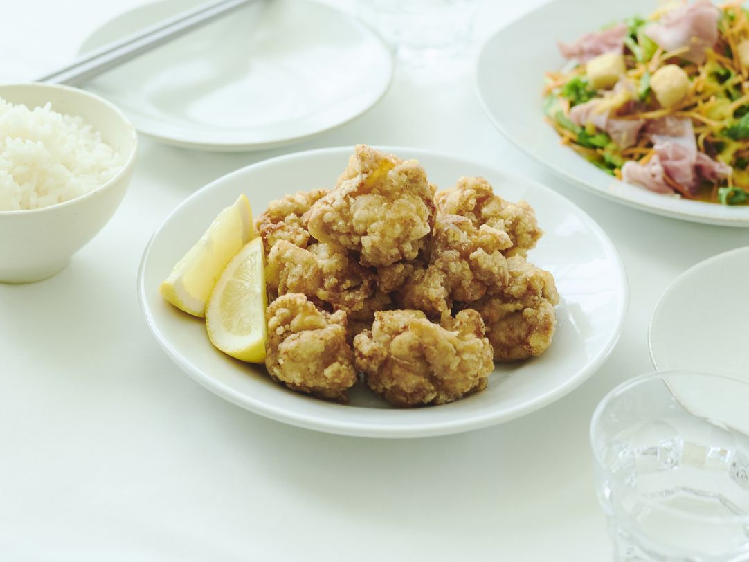 「唐揚げに合うサラダレシピ」3選｜食卓をアップデート！時短で彩る付け合わせサラダ