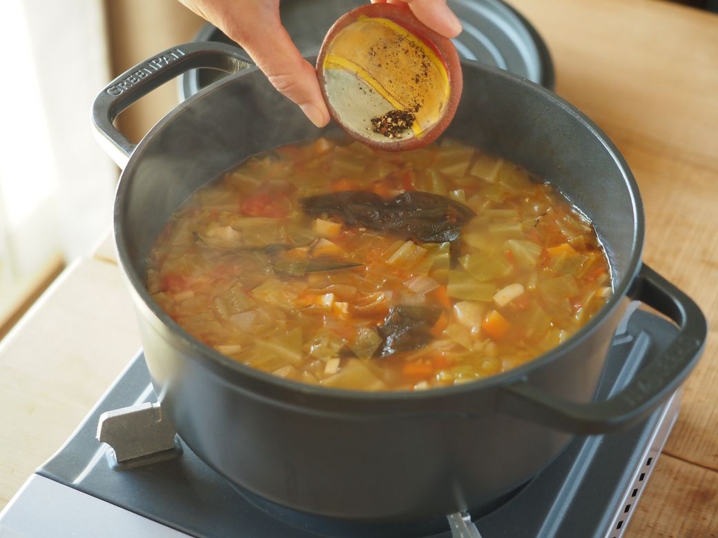 【簡単でおすすめ。冷製スープのレシピ】まとめて作って楽ちん!一人暮らしでも栄養もしっかり!