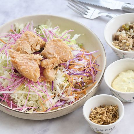 サーモンタルタルのごちそうサラダ