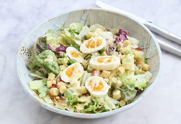 食感が楽しい22品目の彩りサラダ