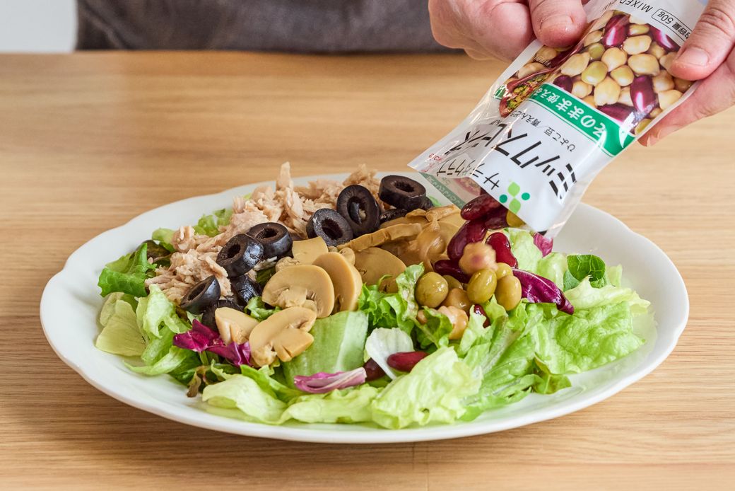 平日の「何食べよう」をゼロに。スタッフ5名が本音で選んだ、私を救う5食のサラダセット