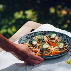 サーディンパテのクロスティーニ～料理探求家交野亜希子さん考案～≪Qummy便りコラボ≫Qummy